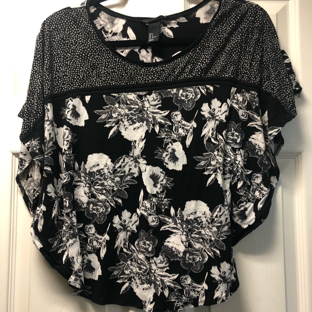 🤍🖤H&M top🖤🤍